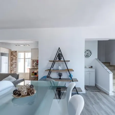 Gouvia Olive Tree House Villa